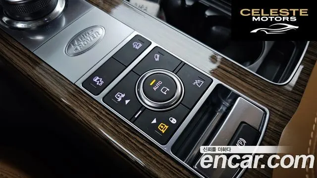 LAND ROVER Range Rover 4D350 Vogue SE 2021 — photo 32 sur 36
