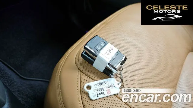 LAND ROVER Range Rover 4D350 Vogue SE 2021 — photo 33 sur 36