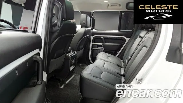 LAND ROVER Defender (L663) 110 D250 SE 2024 — photo 11 sur 20