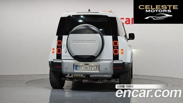 LAND ROVER Defender (L663) 110 D250 SE 2024 — photo 4 sur 20