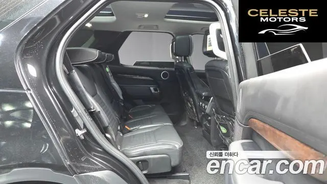 LAND ROVER Discovery 5 3.0 TD6 HSE Luxury 2018 — photo 12 sur 20