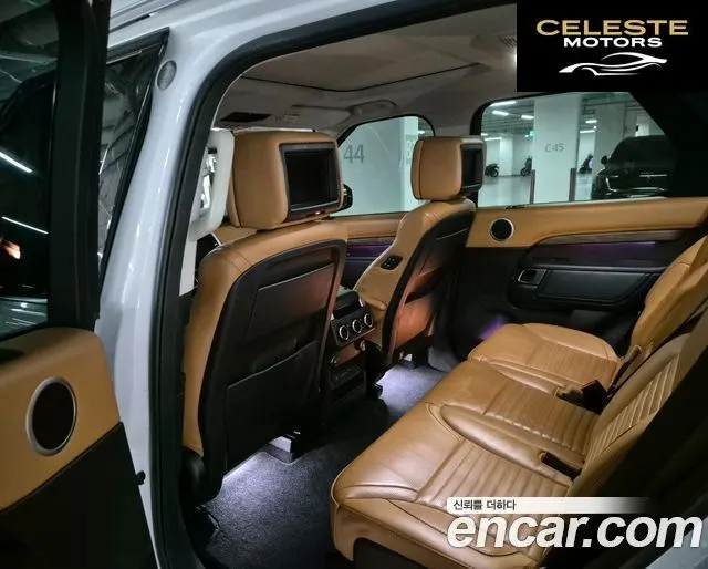 LAND ROVER Discovery 5 3.0 SD6 HSE Luxury 2019 — photo 6 sur 8