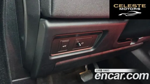 LAND ROVER Range Rover Evoque 2.0 TD4 SE Dynamic Cabriolet 2018 — photo 27 sur 36