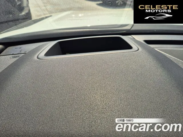 LAND ROVER Range Rover Velar 3.0 P400 Dynamic HSE 2025 — photo 9 sur 26