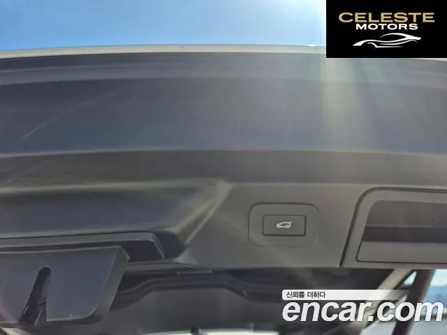 LAND ROVER Range Rover Velar 3.0 P400 Dynamic HSE 2025 — photo 17 sur 26