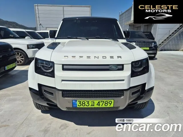 LAND ROVER Defender (L663) 110 P300 X-Dynamic SE 2024 — photo 21 sur 26