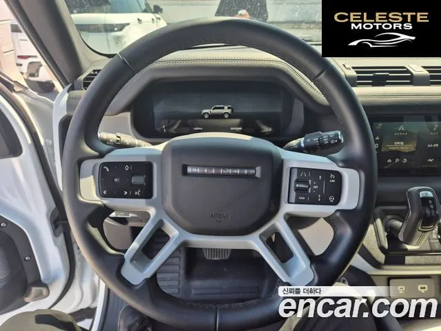LAND ROVER Defender (L663) 110 P300 X-Dynamic SE 2024 — photo 5 sur 26