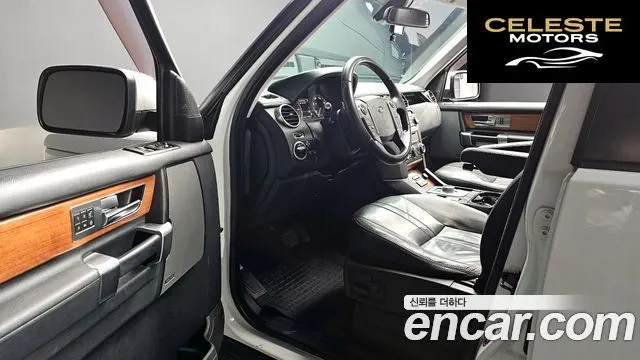 LAND ROVER Discovery 4 3.0 SDV6 SE 2013 — photo 10 sur 20