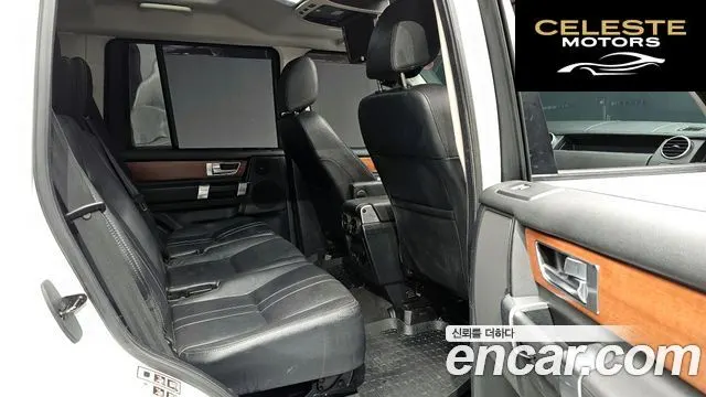 LAND ROVER Discovery 4 3.0 SDV6 SE 2013 — photo 12 sur 20