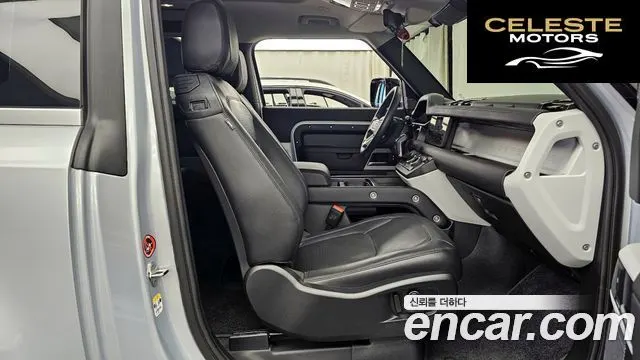 LAND ROVER Defender (L663) 90 D250 XS Edition 2024 — photo 11 sur 20