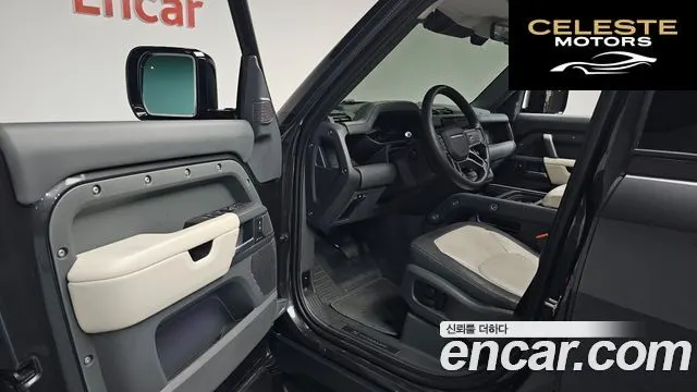 LAND ROVER Defender (L663) 110 D300 X-Dynamic HSE 2024 — photo 9 sur 20