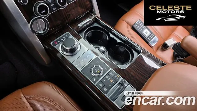 LAND ROVER Range Rover 44.4 SDV8 AB 2016 — photo 9 sur 20