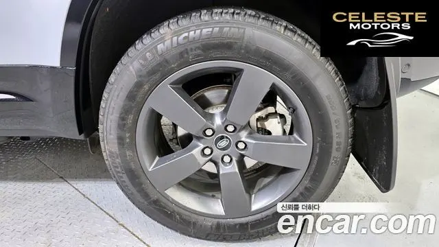 LAND ROVER Defender (L663) 110 P300 X-Dynamic SE 2024 — photo 5 sur 20