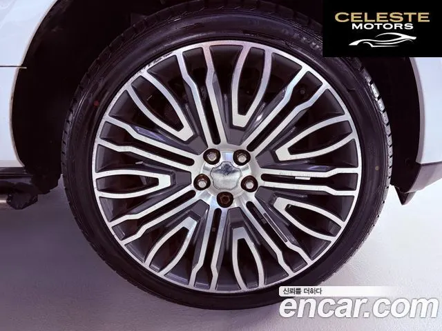 LAND ROVER Range Rover 4.4 TDV8 Vogue 2012 — photo 19 sur 25