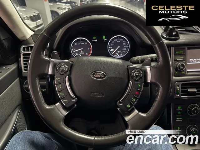 LAND ROVER Range Rover 4.4 TDV8 Vogue 2012 — photo 7 sur 25