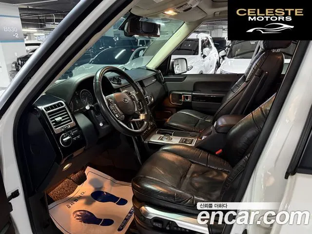 LAND ROVER Range Rover 4.4 TDV8 Vogue 2012 — photo 8 sur 25