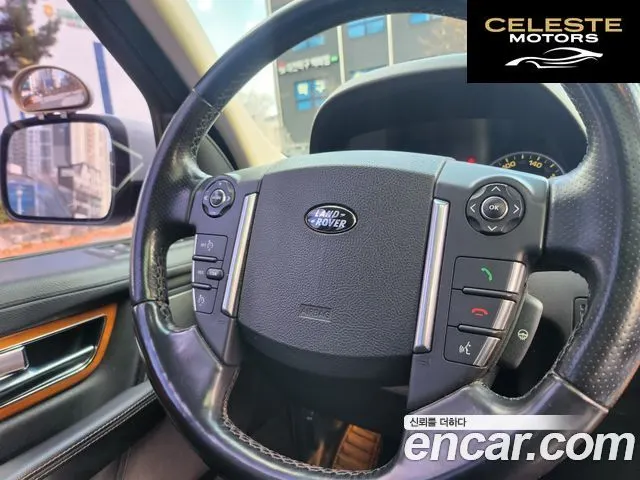 LAND ROVER Range Rover Sport 3.0 TDV6 2011 — photo 20 sur 26
