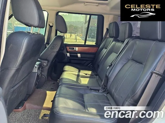LAND ROVER Discovery 4 3.0 SDV6 SE 2013 — photo 10 sur 26