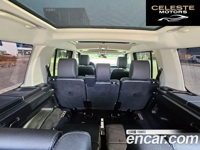 LAND ROVER Discovery 4 3.0 SDV6 SE 2013 — photo 9 sur 26