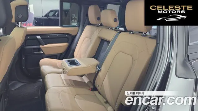 LAND ROVER Defender (L663) 110 P300 X-Dynamic SE 2025 — photo 5 sur 20