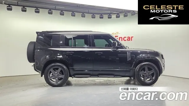 LAND ROVER Defender (L663) 110 P300 X-Dynamic SE 2025 — photo 6 sur 20