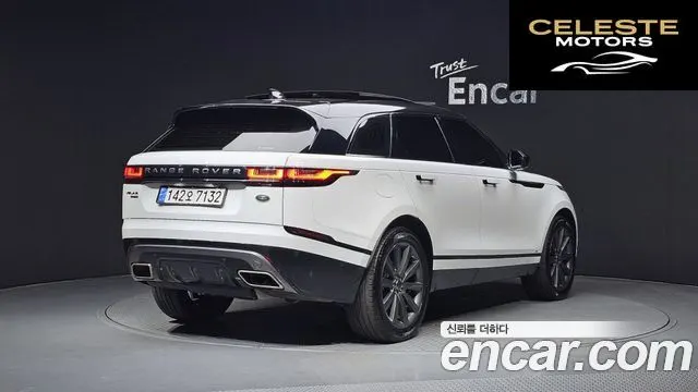 LAND ROVER Range Rover Velar 3.0 D300 R-Dynamic HSE 2018 — photo 2 sur 20