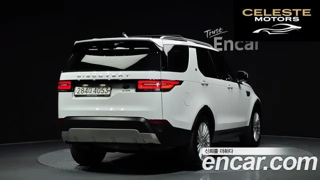 LAND ROVER Discovery 5 3.0 TD6 HSE Luxury 2017 — photo 2 sur 26