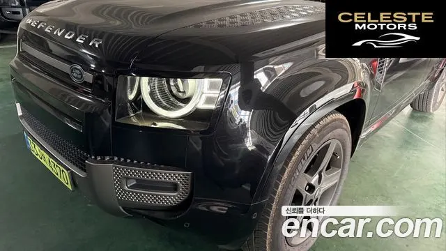 LAND ROVER Defender (L663) 110 P300 X-Dynamic SE 2024 — photo 2 sur 19