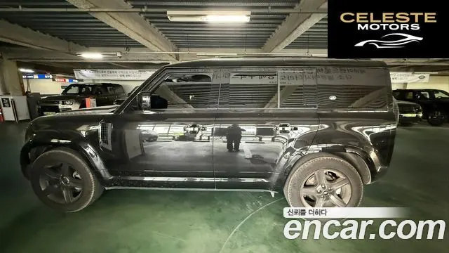 LAND ROVER Defender (L663) 110 P300 X-Dynamic SE 2024 — photo 5 sur 19