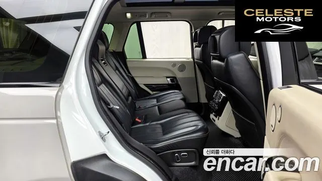 LAND ROVER Range Rover 44.4 SDV8 Vogue SE 2014 — photo 12 sur 20