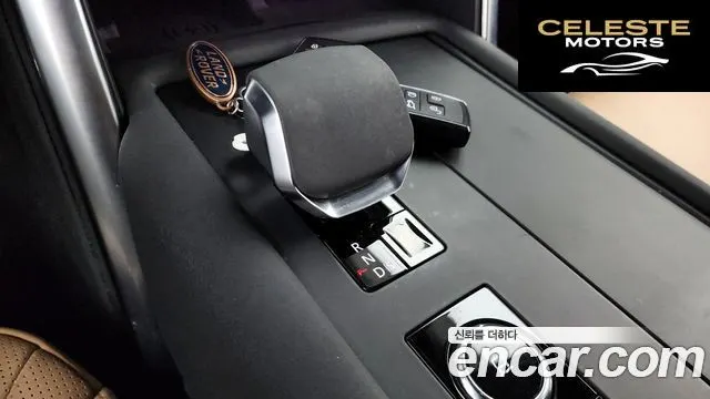 LAND ROVER Discovery 5 D300 R-Dynamic HSE 2023 — photo 8 sur 20