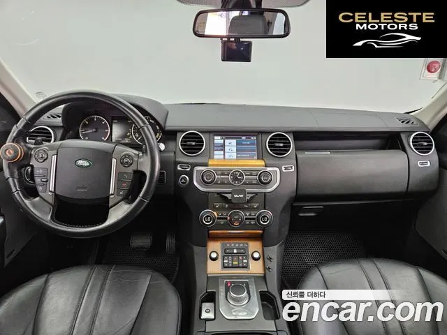 LAND ROVER Discovery 4 3.0 SDV6 SE 2012 — photo 24 sur 26