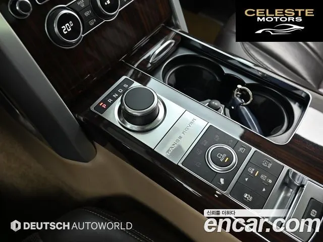 LAND ROVER Range Rover 44.4 SDV8 Vogue SE 2015 — photo 9 sur 26