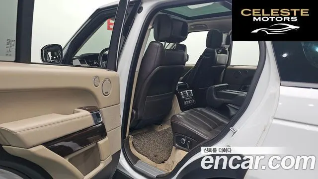 LAND ROVER Range Rover 44.4 SDV8 Vogue SE 2016 — photo 11 sur 20
