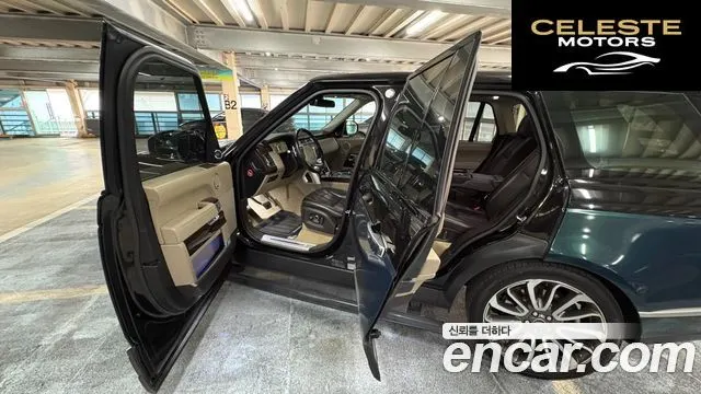 LAND ROVER Range Rover 45.0 SC AB 2016 — photo 18 sur 26