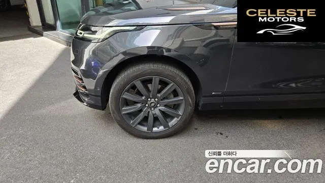 LAND ROVER Range Rover Velar 3.0 D300 R-Dynamic HSE 2018 — photo 6 sur 19