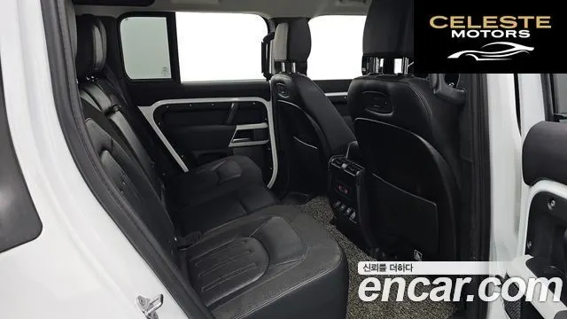 LAND ROVER Defender (L663) 110 D240 SE 2020 — photo 12 sur 20