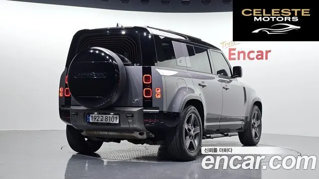 LAND ROVER Defender (L663) 110 P300 X-Dynamic SE 2023 — photo 2 sur 20
