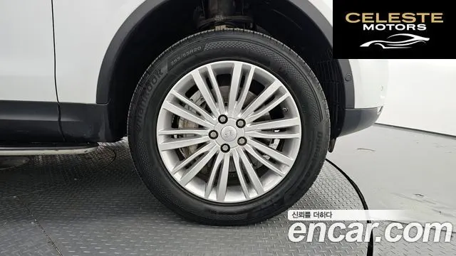 LAND ROVER Discovery 5 3.0 SD6 HSE Luxury 2019 — photo 4 sur 38