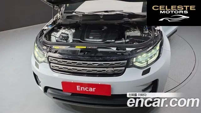 LAND ROVER Discovery 5 2.0 SD4 SE 2019 — photo 6 sur 20