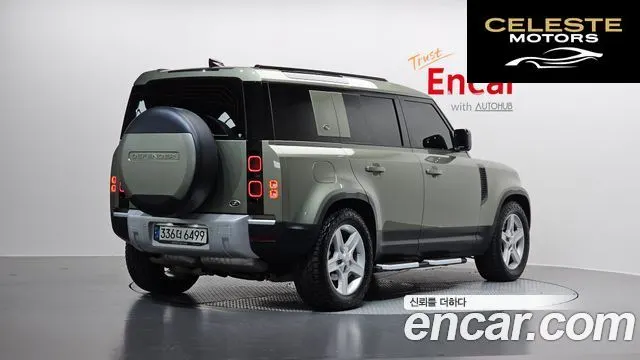 LAND ROVER Defender (L663) 110 D240 SE 2020 — photo 2 sur 31