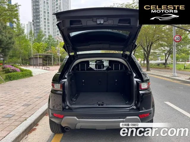 LAND ROVER Range Rover Evoque 2.0 TD4 SE 2018 — photo 9 sur 26