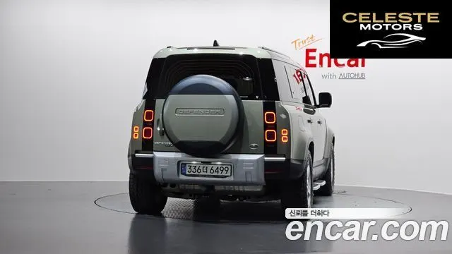 LAND ROVER Defender (L663) 110 D240 SE 2020 — photo 4 sur 31