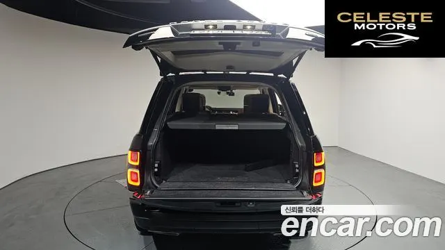 LAND ROVER Range Rover 44.4 SDV8 AB LWB 2019 — photo 26 sur 40