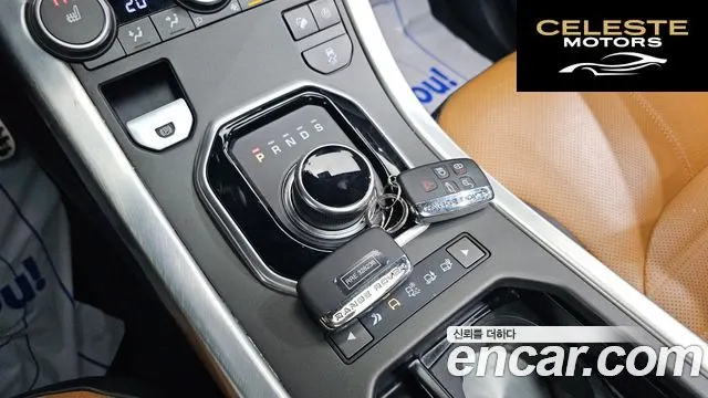 LAND ROVER Range Rover Evoque 2.0 TD4 HSE Dynamic 2019 — photo 12 sur 35