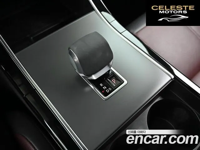 LAND ROVER Range Rover Velar 3.0 P400 Dynamic HSE 2025 — photo 9 sur 26
