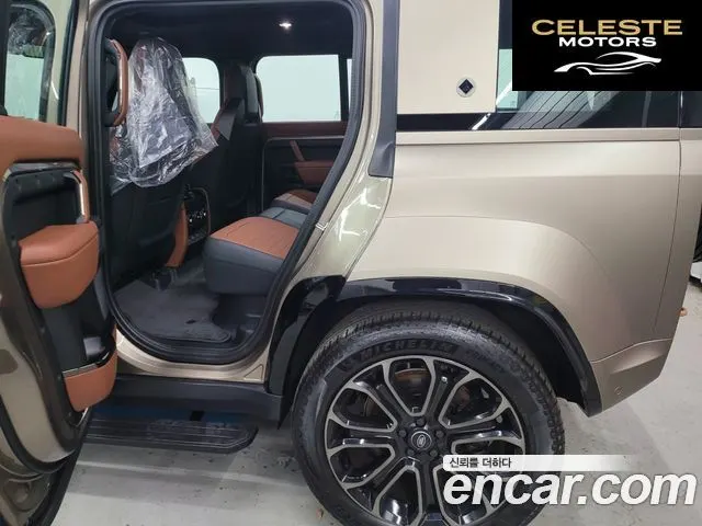 LAND ROVER Defender (L663) 110 P635 2025 — photo 11 sur 26