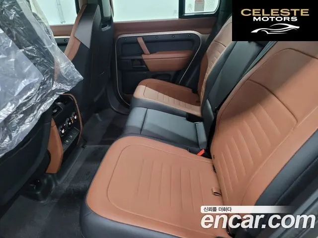LAND ROVER Defender (L663) 110 P635 2025 — photo 16 sur 26