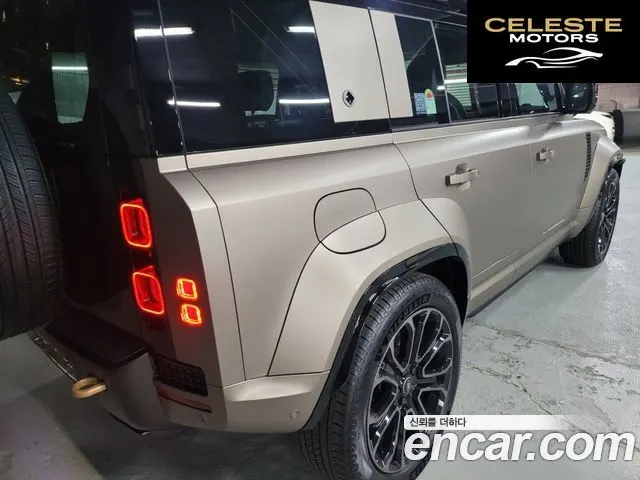 LAND ROVER Defender (L663) 110 P635 2025 — photo 8 sur 26