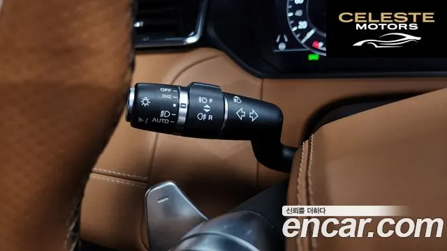 LAND ROVER Range Rover Velar 3.0 D300 R-Dynamic HSE 2019 — photo 33 sur 35